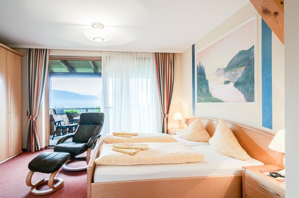 Hotel Landhof Simeter Gmbh Spittal an der Drau Quarto foto